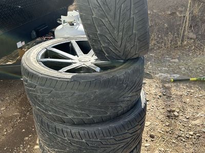 Set of 4 DUB 22 Inch Wheels with Toyo Proxes 305/40R22 Tires