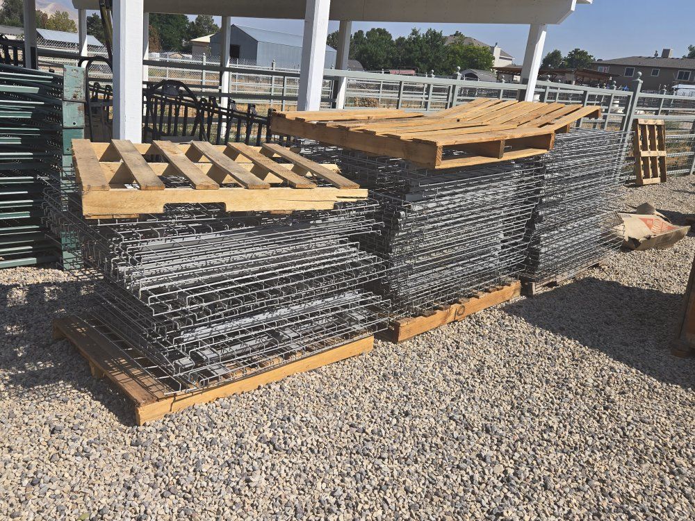 Industrial Heavy Duty Pallet Racking System - Uprights, Cross Beams & Wire Decking
