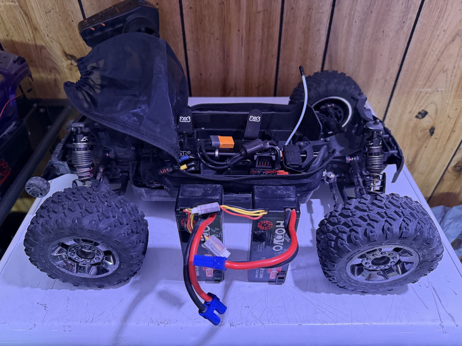 Main image 6