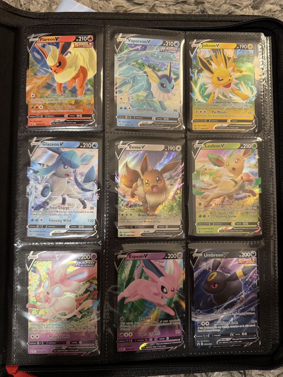 Pokémon Trading Card Collection Binder