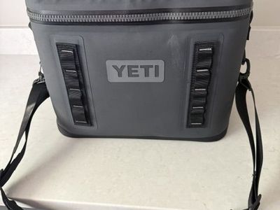 YETI Hopper Cooler
