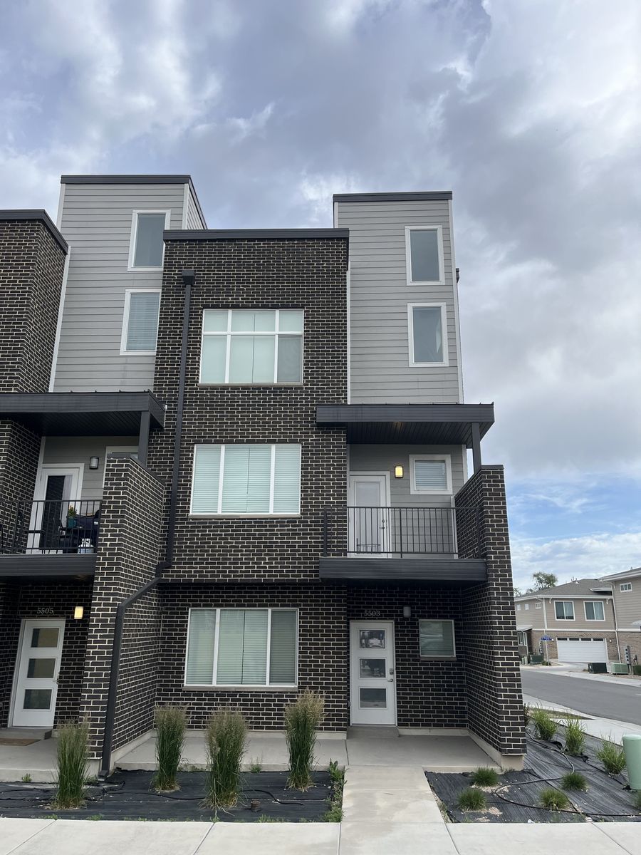 Looking for quality female roommate