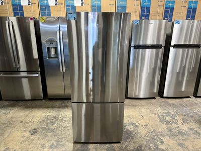 HAIER 28 INCH COUNTER DEPTH REFRIGERATOR STAINLESS STEEL