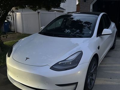 2022 Tesla Model 3 Base