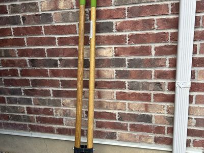 Like New Ames Post Hole Digger