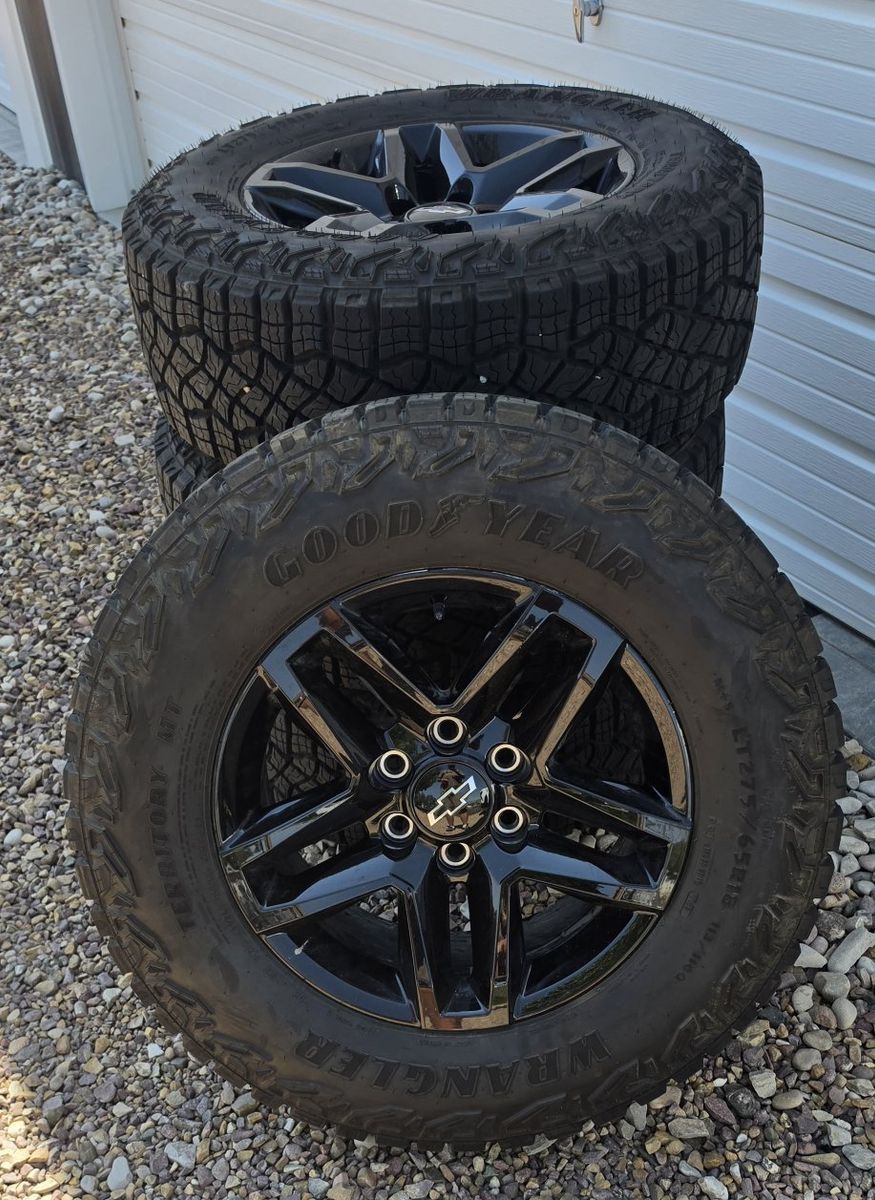 New 2026 Silverado take offs. Goodyear Wranglers / Wheels