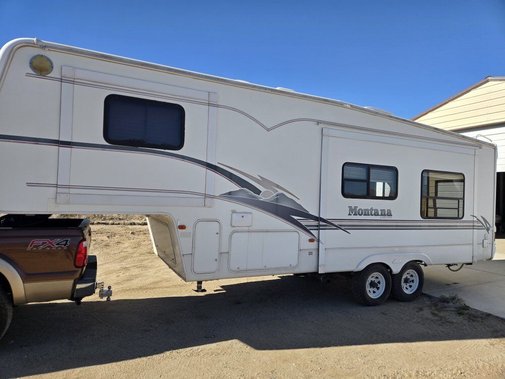 Montana 5th wheel