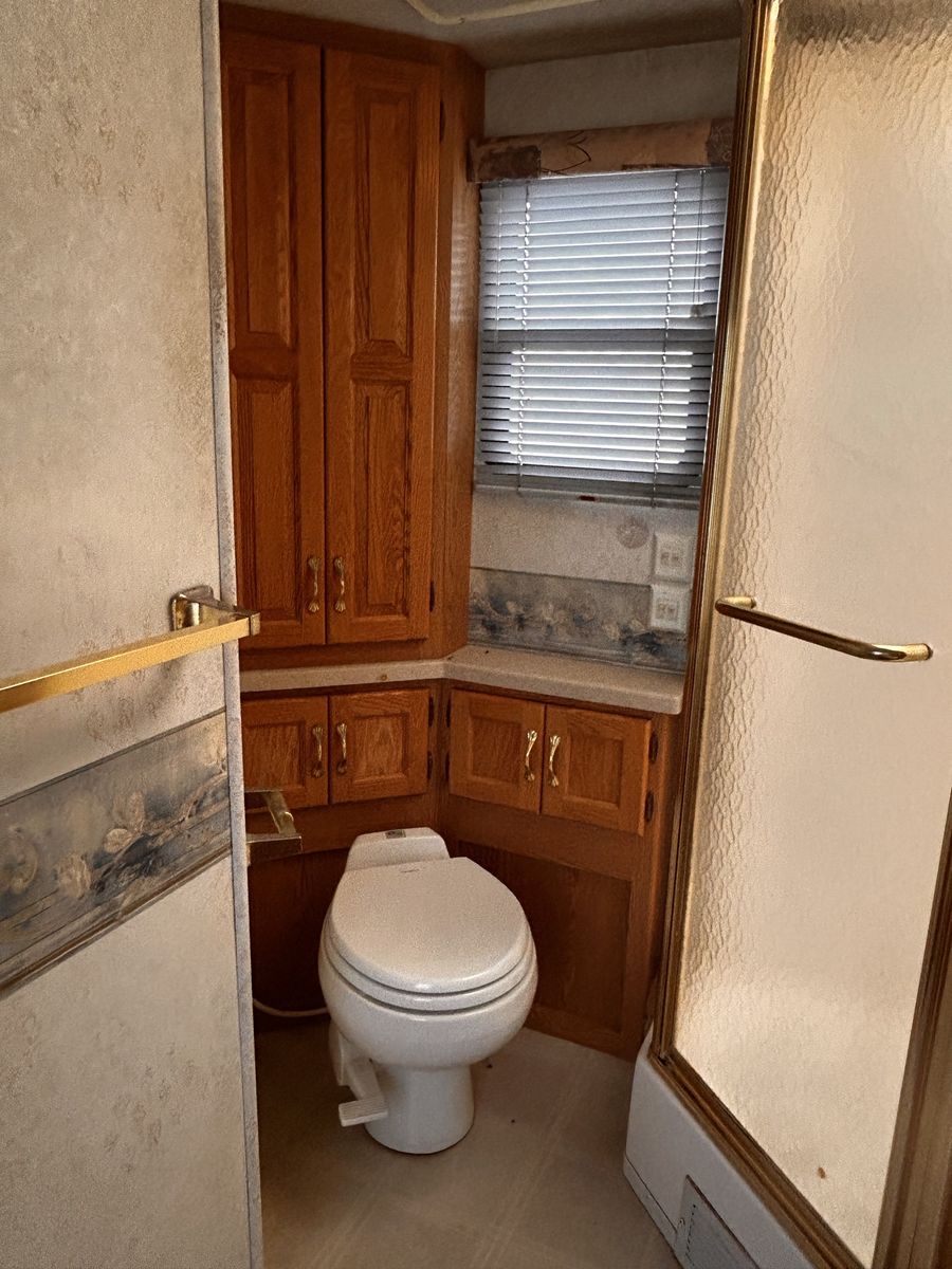 Main image 8