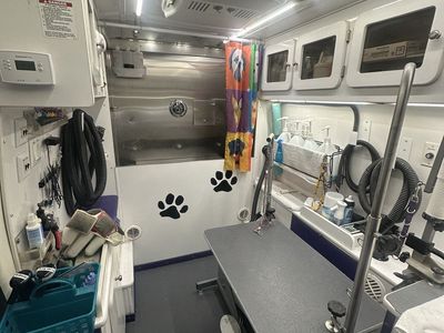 Mobile Dog/Pet Grooming Van
