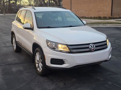 2017 Volkswagen Tiguan 2.0T Limited S 4Motion
