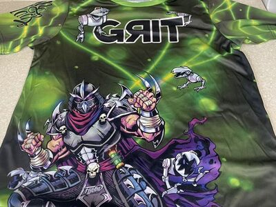 TMNT Grit Discs Disc Golf Jersey ( Med)