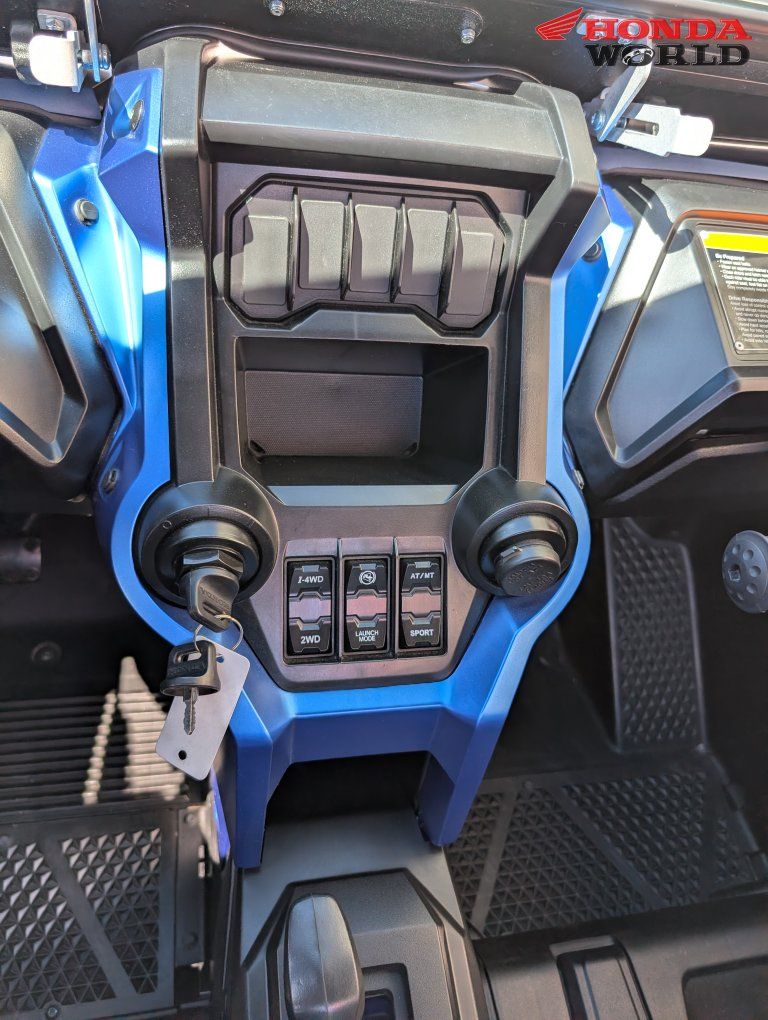 Main image 6