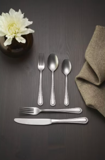 Oneida Hartwell Tumbled 42 Piece Flatware Set