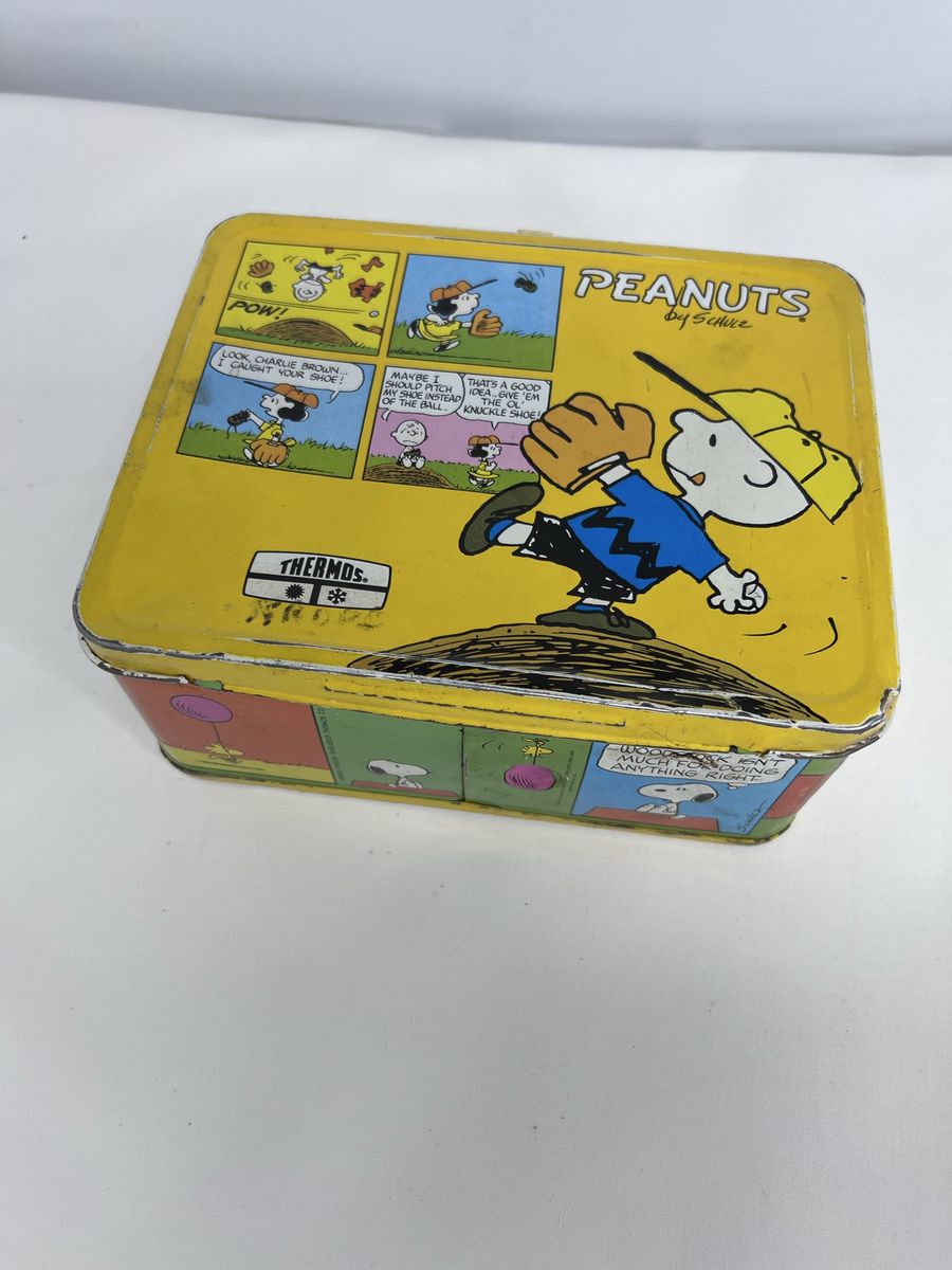 Vintage 1968 Peanuts by Schulz Charlie Brown & Snoopy Baseball Metal Lunchbox w/ Thermos