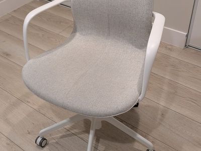 Langfjall desk chair
