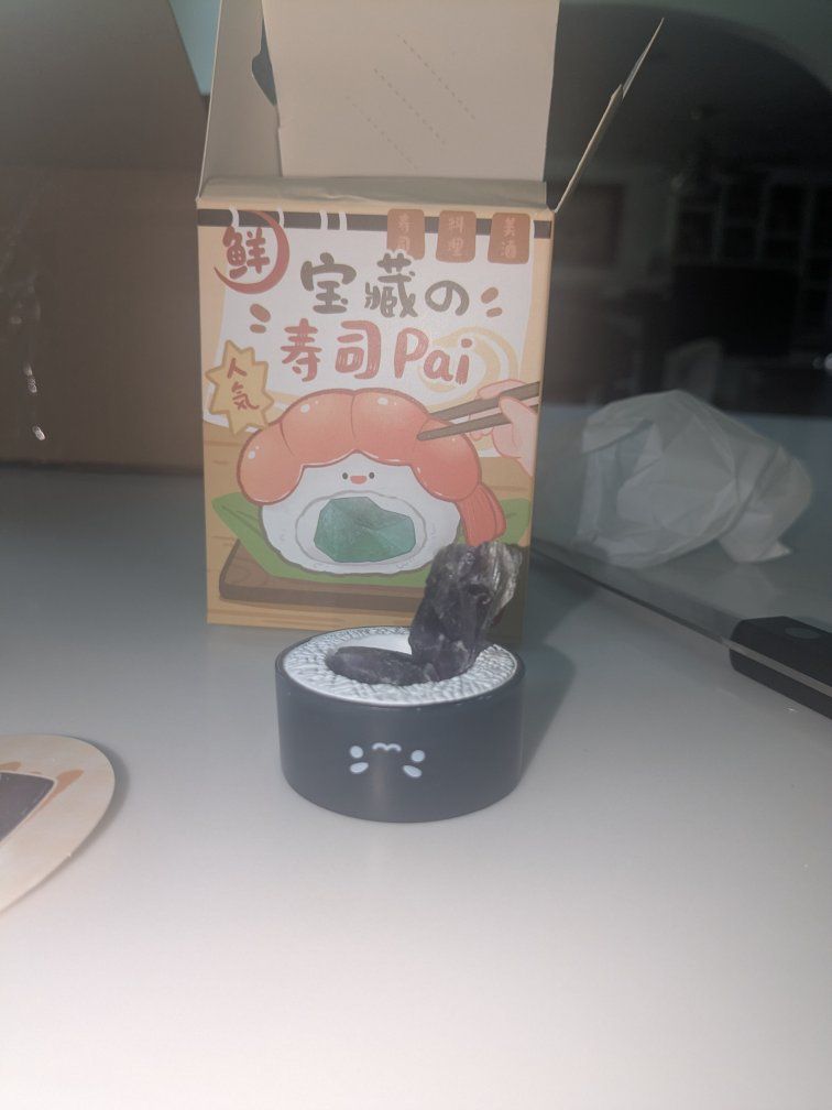Set of 3 collectible items