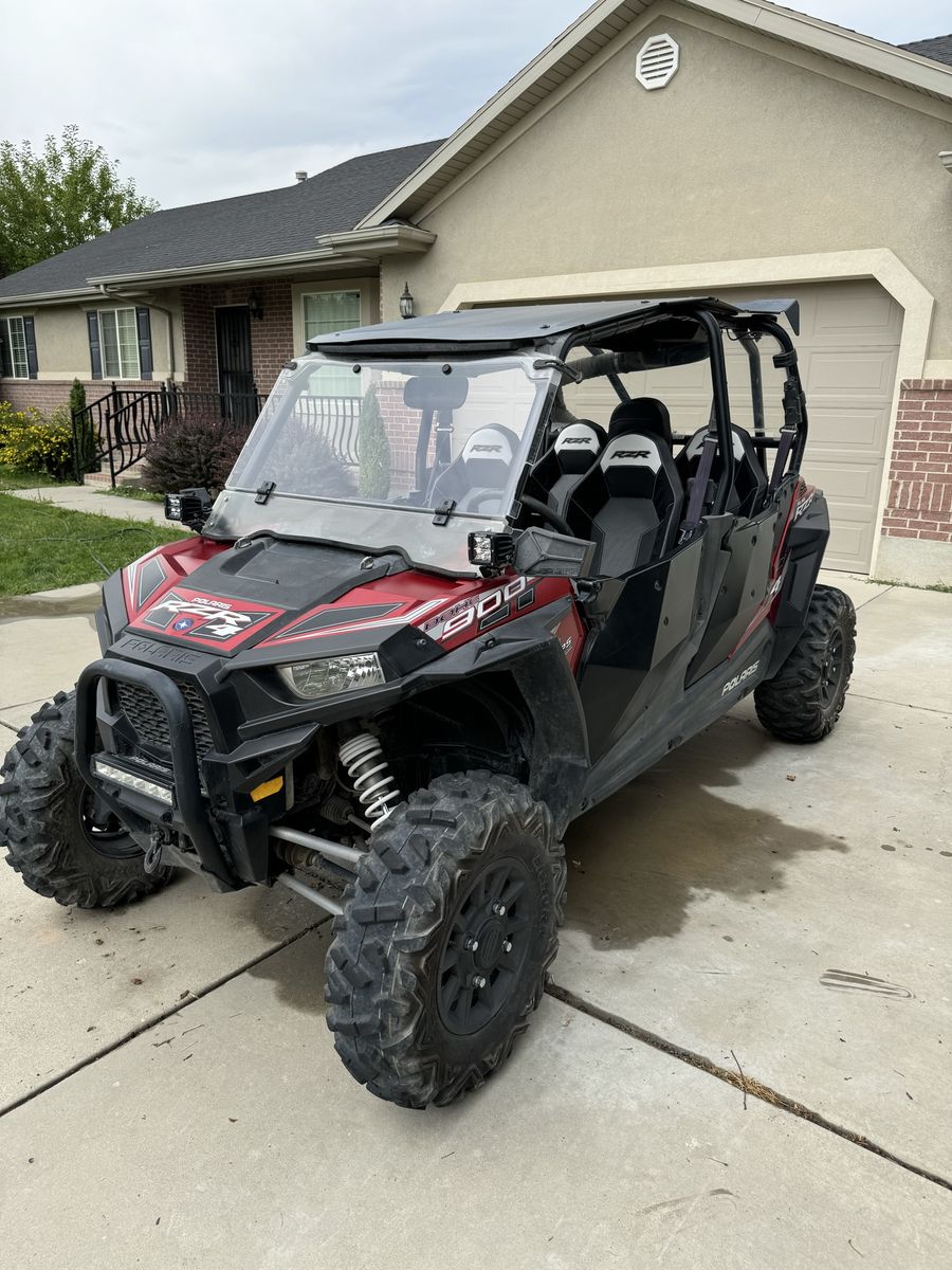 Polaris RZR 900 Trail EPS UTV - Red & Black, 4-Seater