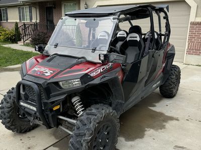 Polaris RZR 900 Trail EPS UTV - Red & Black, 4-Seater
