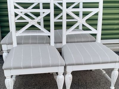 Vintage Farm-Style Solid Wood Dining Chairs (Set of 4)