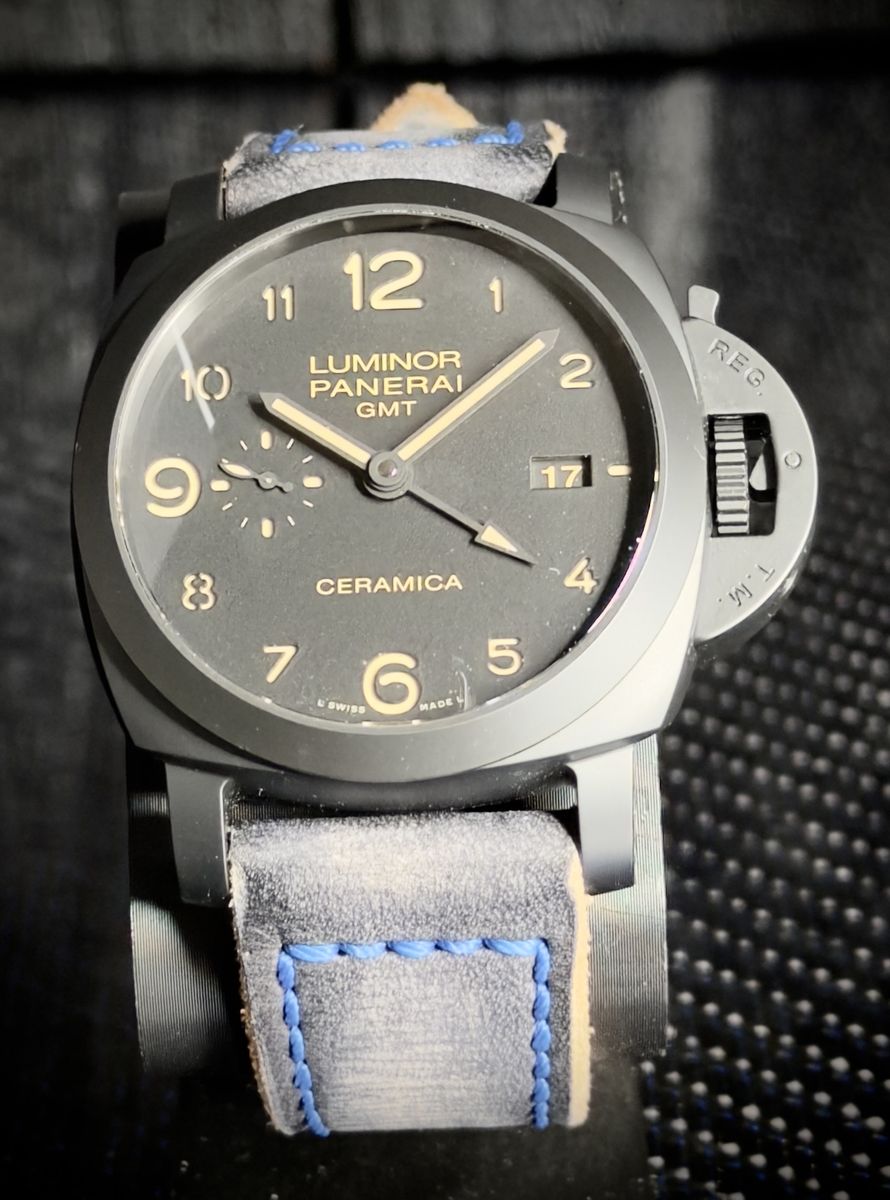 Panerai Luminor GMT Ceramica Men's Watch - Black Dial, reference PAM00441