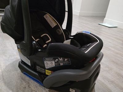 Graco Baby/Child car seat. Great condition