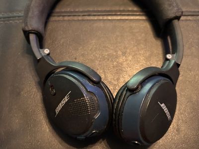 Bose On-Ear Wireless Headphones - Black (Used)