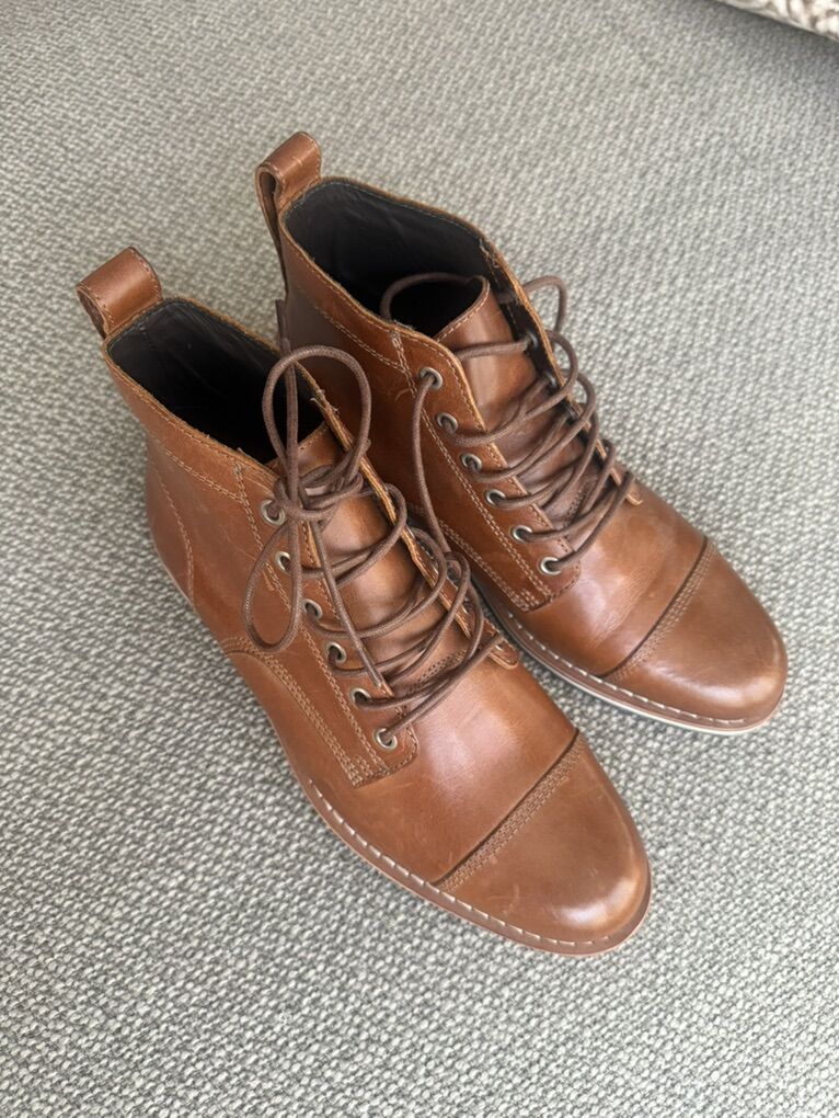 Helm Hollis Hudson Brown Men's Boots New 8.5