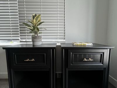 Beautiful Black Nightstand Set