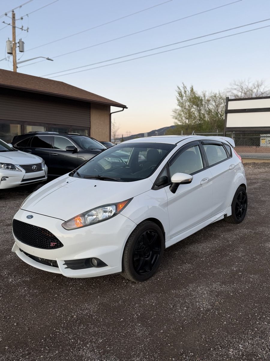 2014 FORD FIESTA