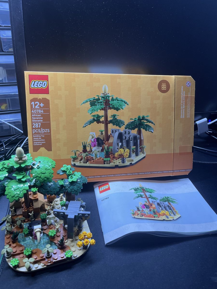 LEGO 40784 African Savanna Diorama Complete Set with Box & Manual