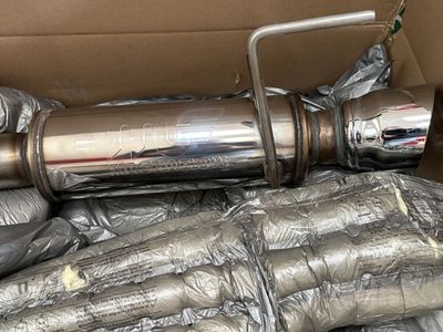 Magnaflow Competition Exhaust (Mustang)