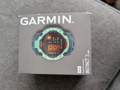 Garmin Instinct 3 50mm AMOLED Smartwatch Neo Tropic Twilight Band limited edition