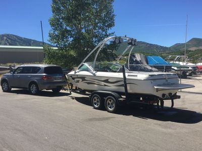 2007 21’ Centurion Elite V-Drive Ski/Wakeboard Boat with Trailer - White/Black, Used