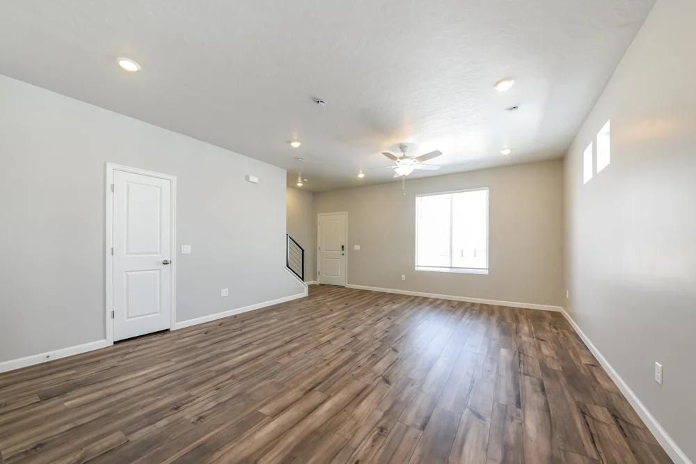Charming 3 bedroom 2 bath Home for lease