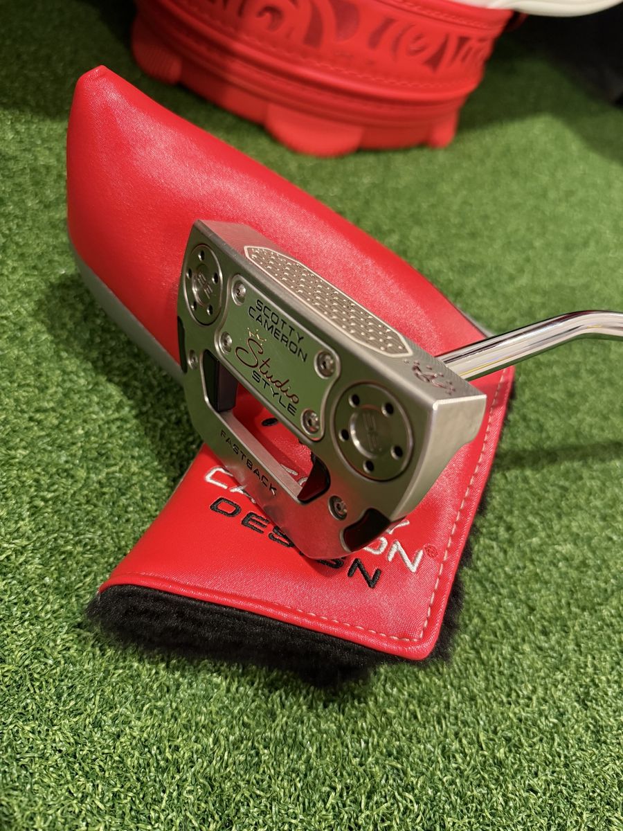 2025 Scotty Cameron Studio Style Fastback 34” Putter W/Head Cover