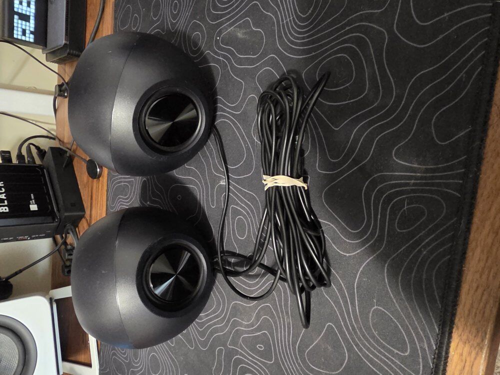 Creative Pebble V.2 - Wired (Like New)