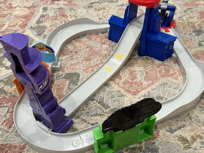 Paw Patrol Chase's City Tower Track Set - Adventure City Movie Ultimate Play Set