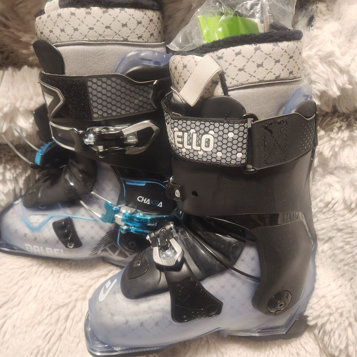 Dalbello Chakra 95  Womens Ski Boots Size Mondo 2