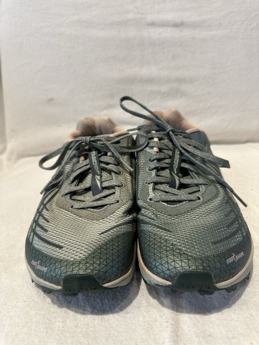 Altra Timp 2 women’s size 9 sage green lightly used trail shoes