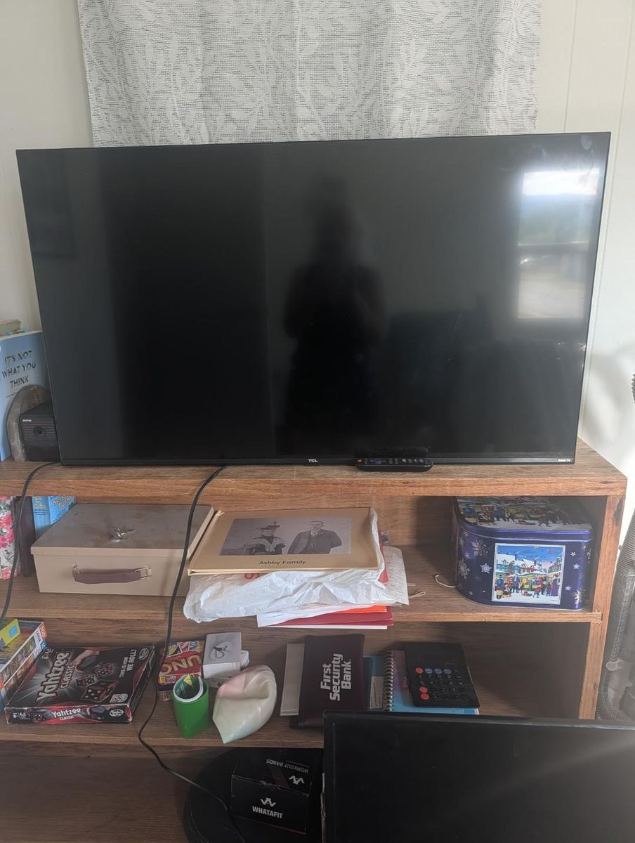 43" TCL SMART TV