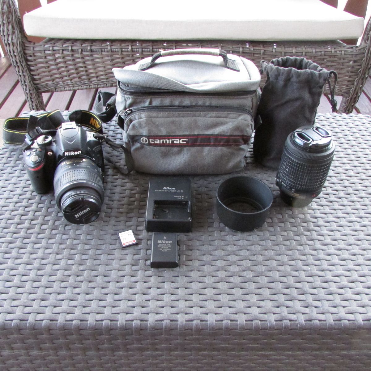 Nikon D3200 Digital SLR Camera Kit