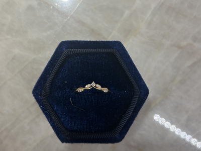 10k Gold Diamond Twist Ring