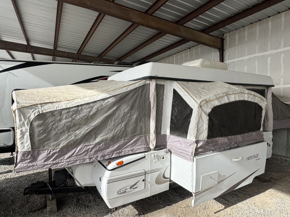 Clean Jayco Herritage Slide AC+ generator