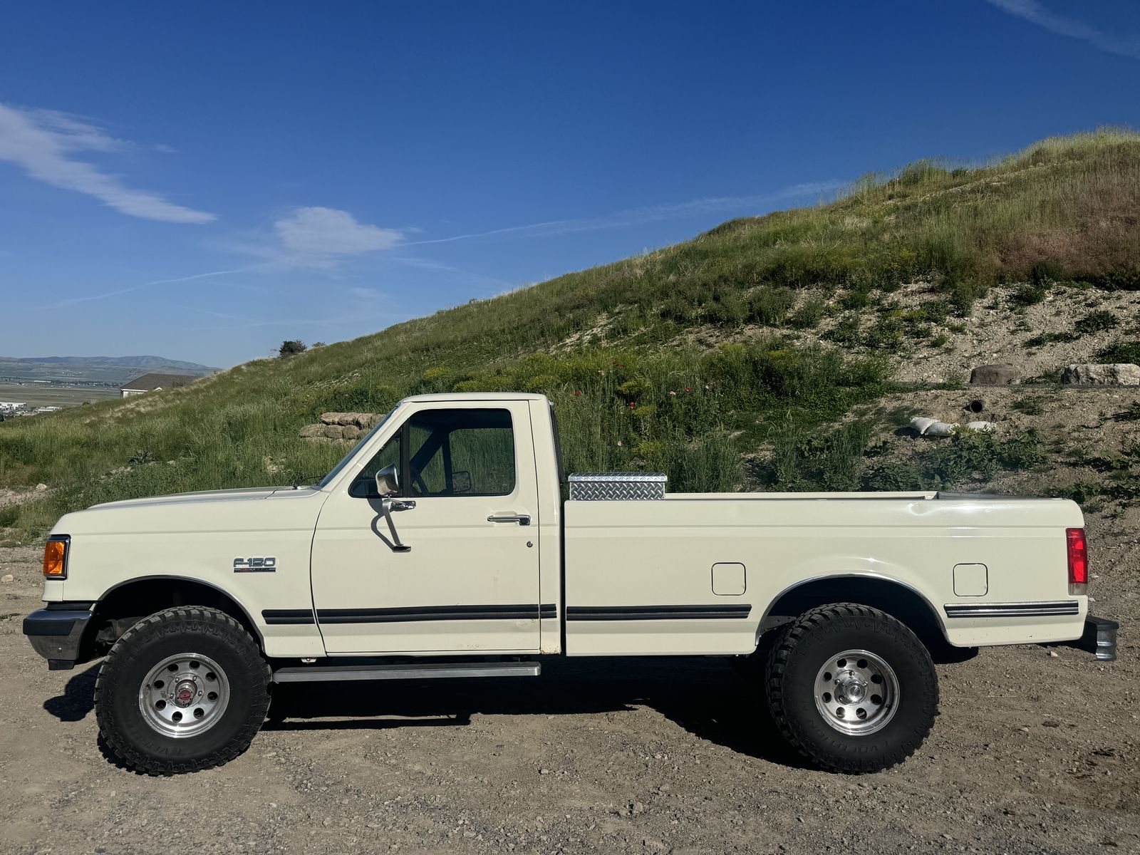 1988 Ford F-150 XLT Lariat