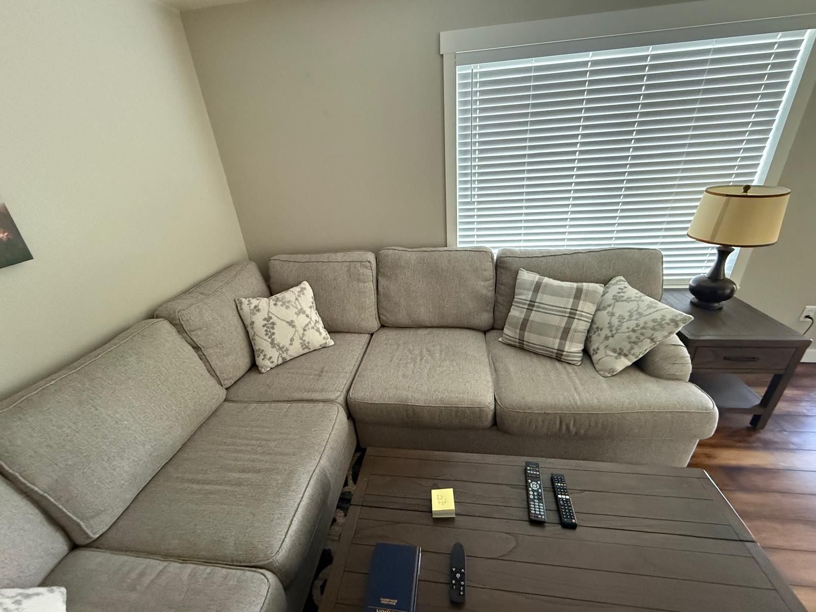 Light Gray Sectional Sofa – Good Condition