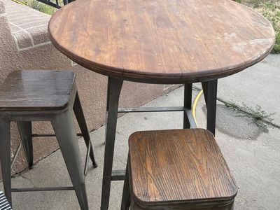 Bar Table and stools