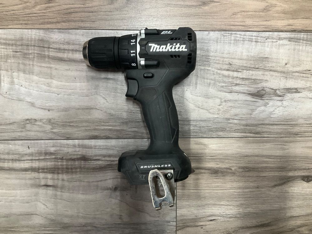 MAKITA 18V DRILL