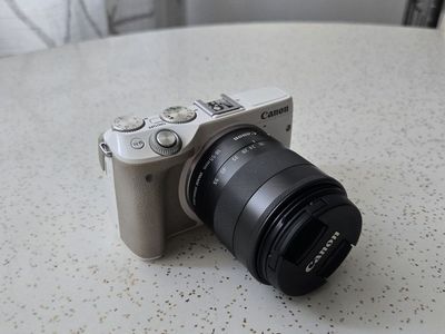 Canon M2