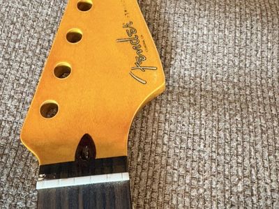 Fender Stratocaste Neck