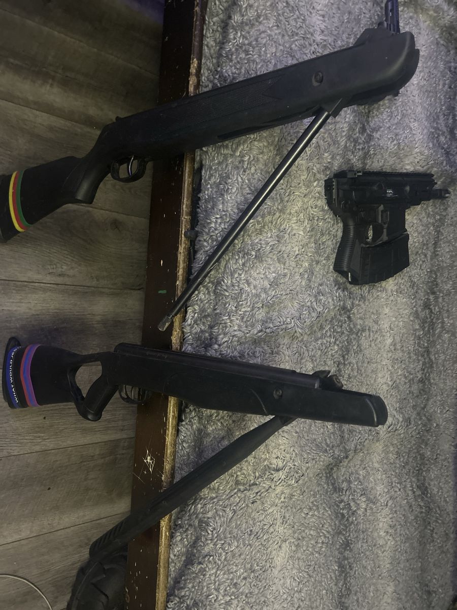 Air Rifle and CO2 Airgun Lot - Pellet Guns & CO2 Pistol